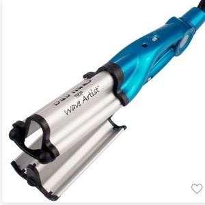 Bed Head Wavier styling tool